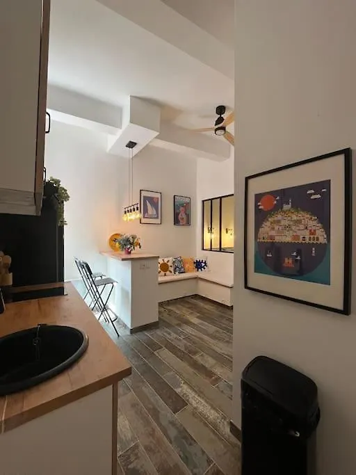 Studio Central Ancien Hotel Salomon Xvie Siecle location