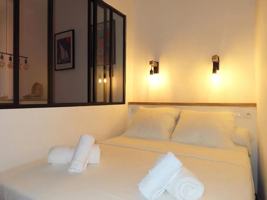 Studio Central Ancien Hotel Salomon Xvie Siecle マルセイユ フランス