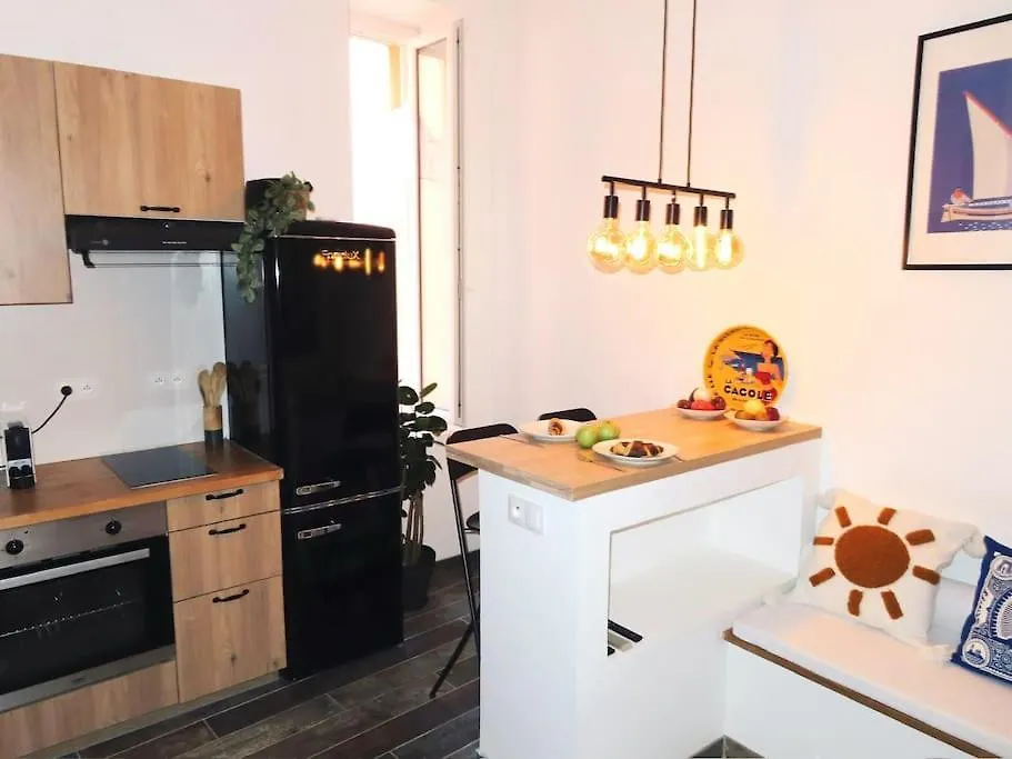 Studio Central Ancien Hotel Salomon Xvie Siecle Μασσαλία Γαλλία