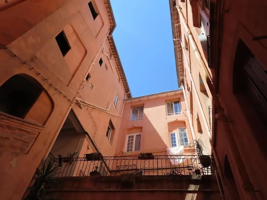 Studio Central Ancien Hotel Salomon Xvie Siecle Μασσαλία 0*,  Γαλλία