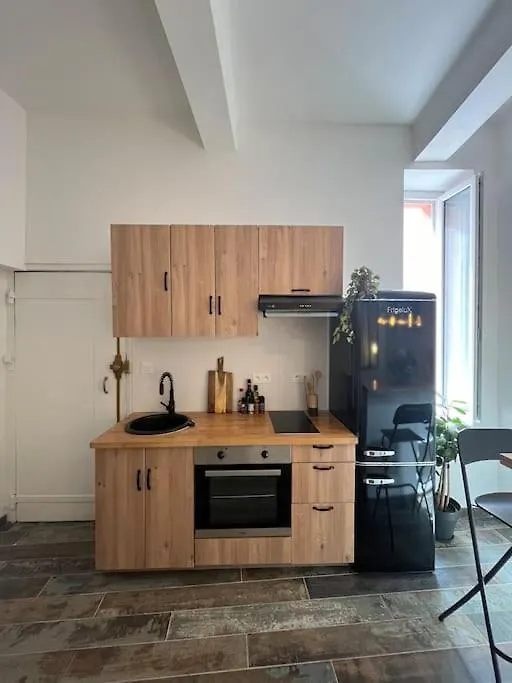Studio Central Ancien Hotel Salomon Xvie Siecle Μασσαλία Γαλλία